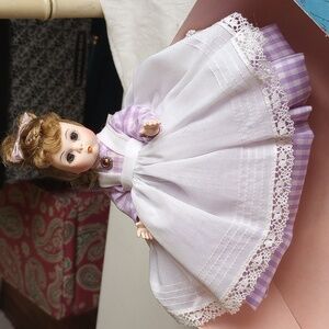Madame Alexander Little Women Meg 414 8inch Tall Excellent Condition